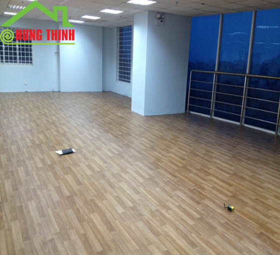 lua-chon-simili-trai-san-simili-hinh-van-go-dep-tai-cty-hung-thinh